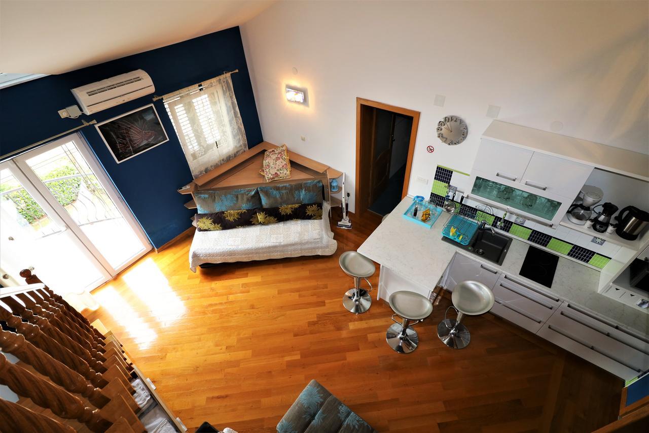 Malinska Center Apartment Extérieur photo